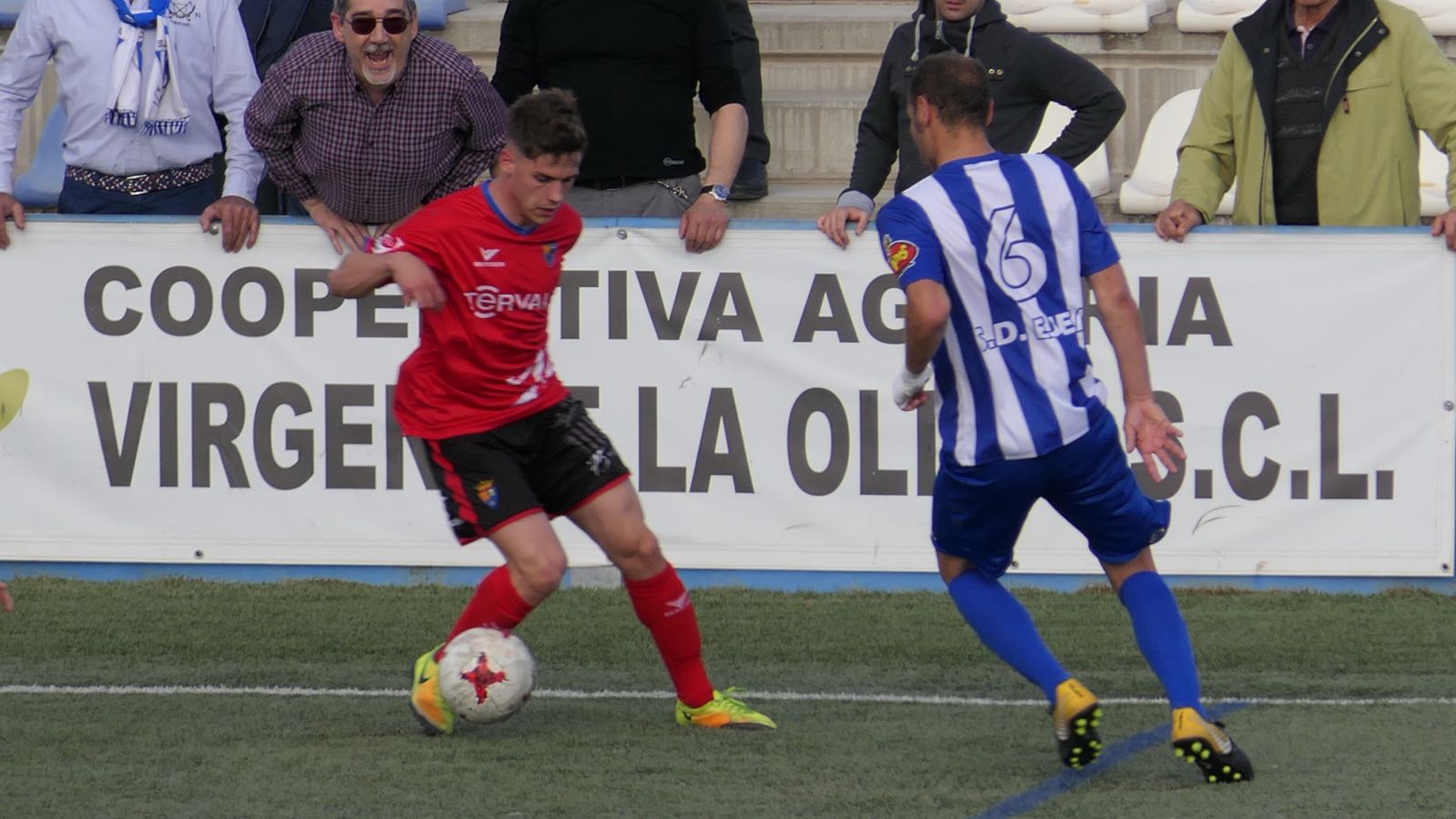 6C1B6559 8D79 4CB9 AAC3 FBD94ADE2B8F