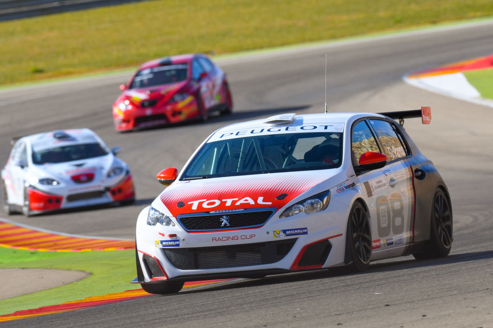 71E1E9D7 D778 4849 B468 8617E21B4EC1