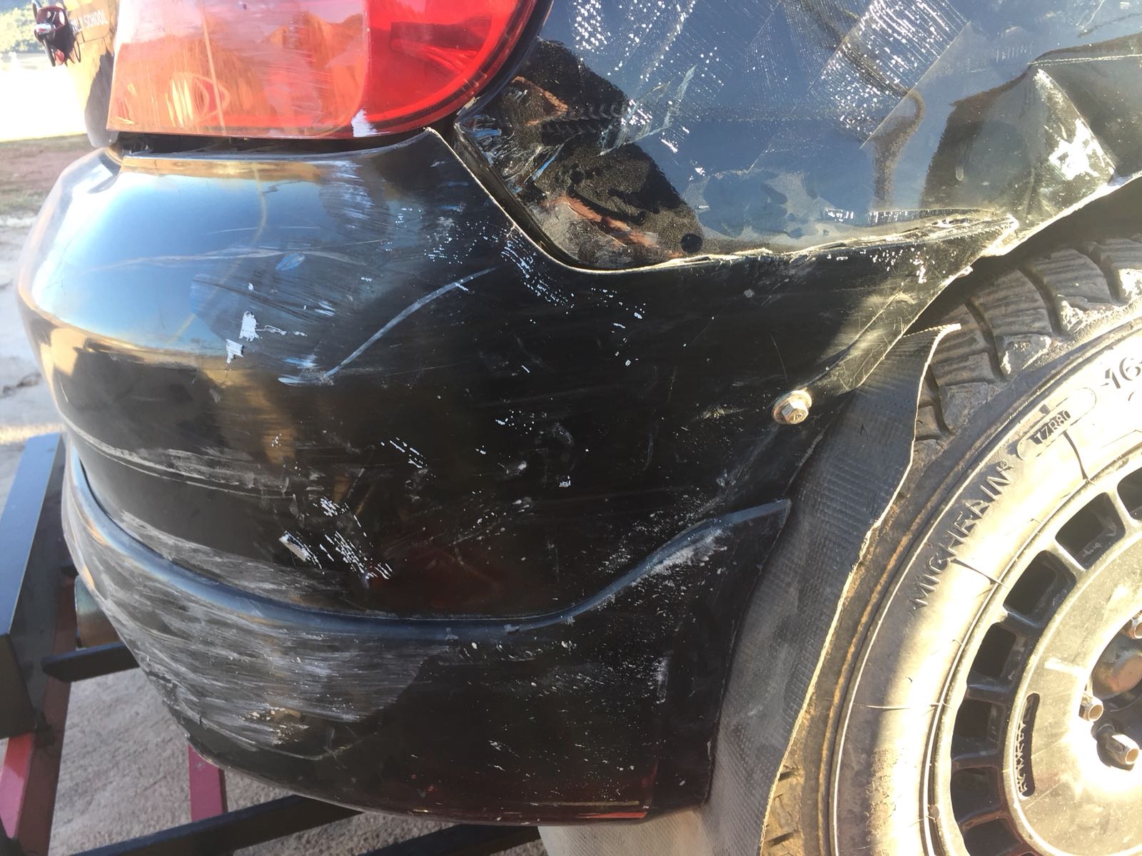 747759B4 8672 4ECD 99D8 5C5C74762D49