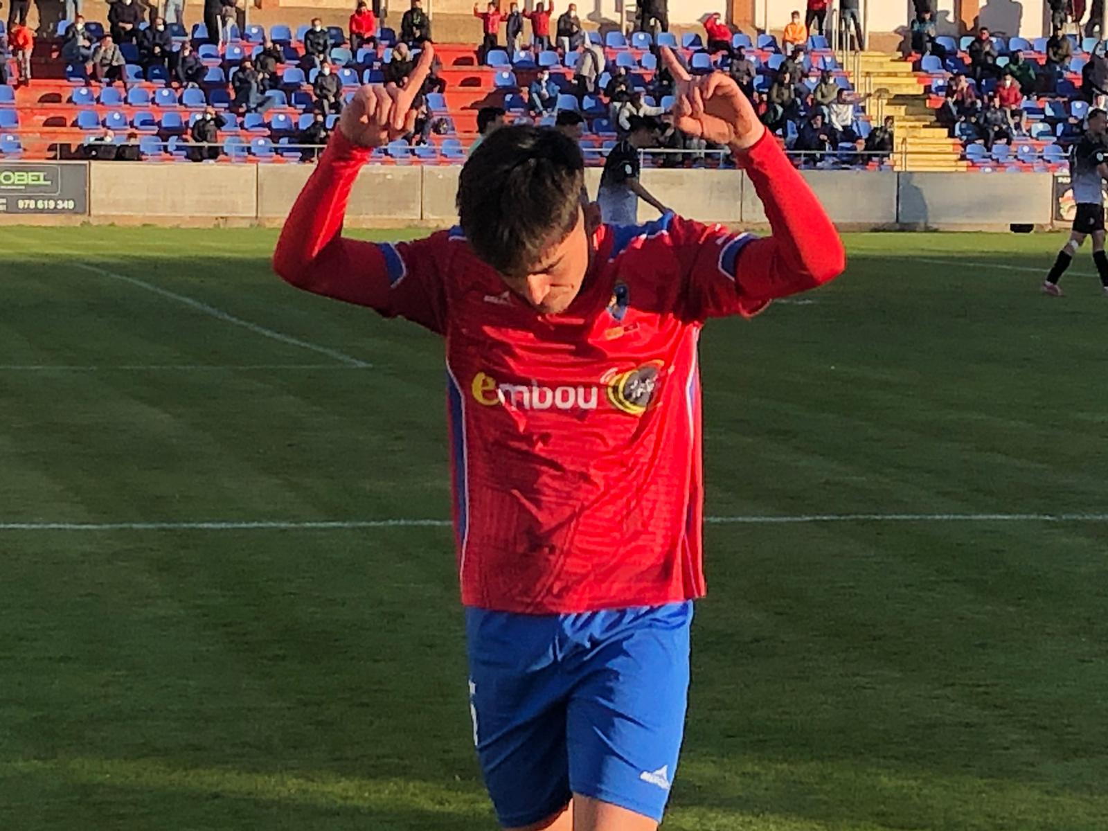 77D3D33B 0247 424C 9450 F4BB61E92082