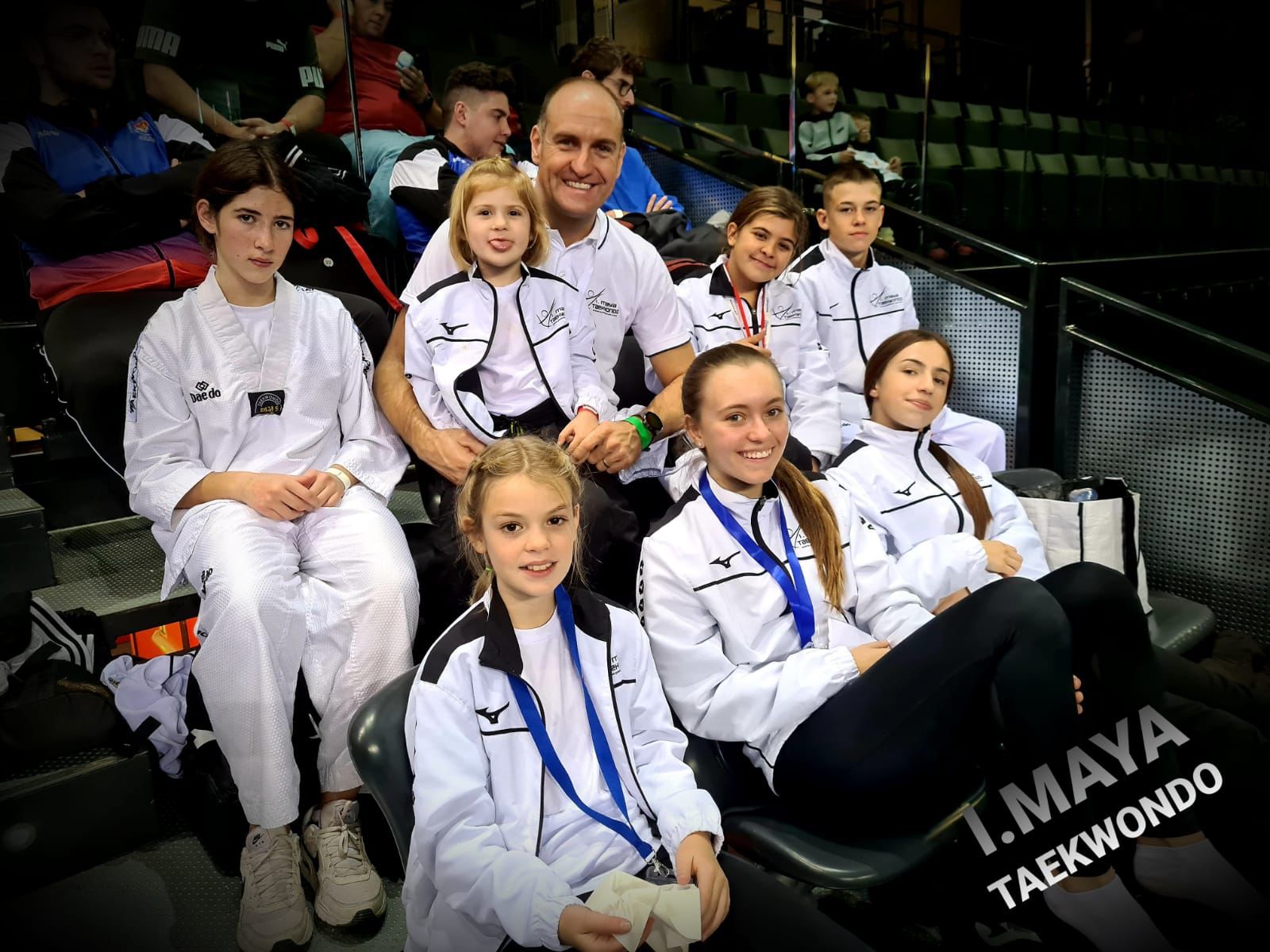 787DB883 5940 4A0D 8701 3DB4DFE990A6