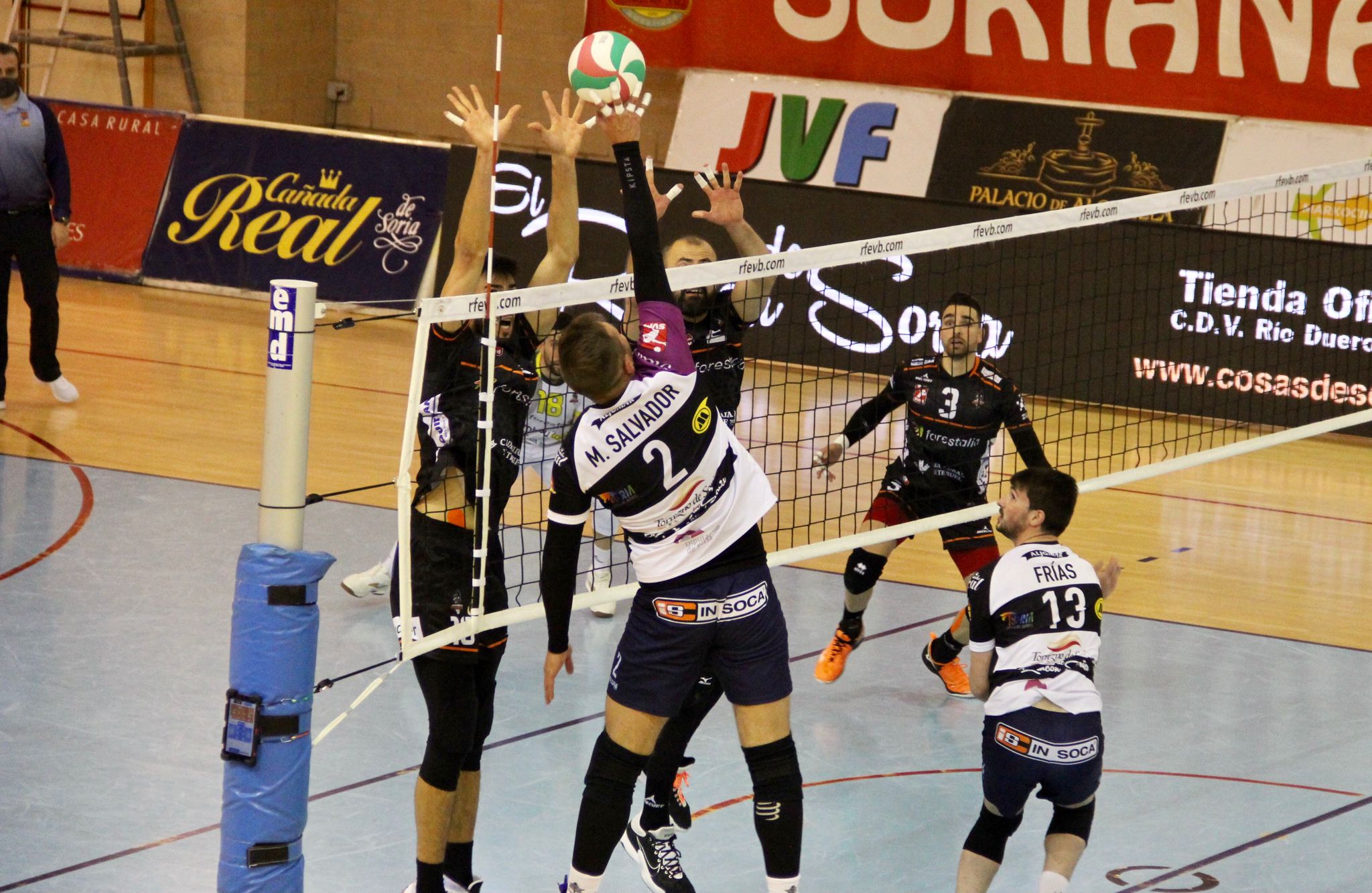 7F3CA2D8 BF8D 4FD8 B92A 4ED46B841617