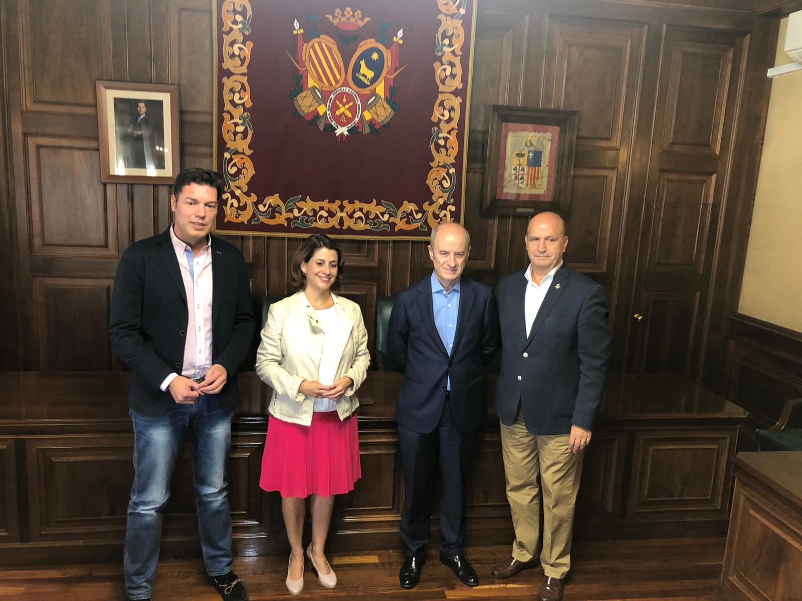 867019C9 FDBC 46D1 928F 174B46E79592