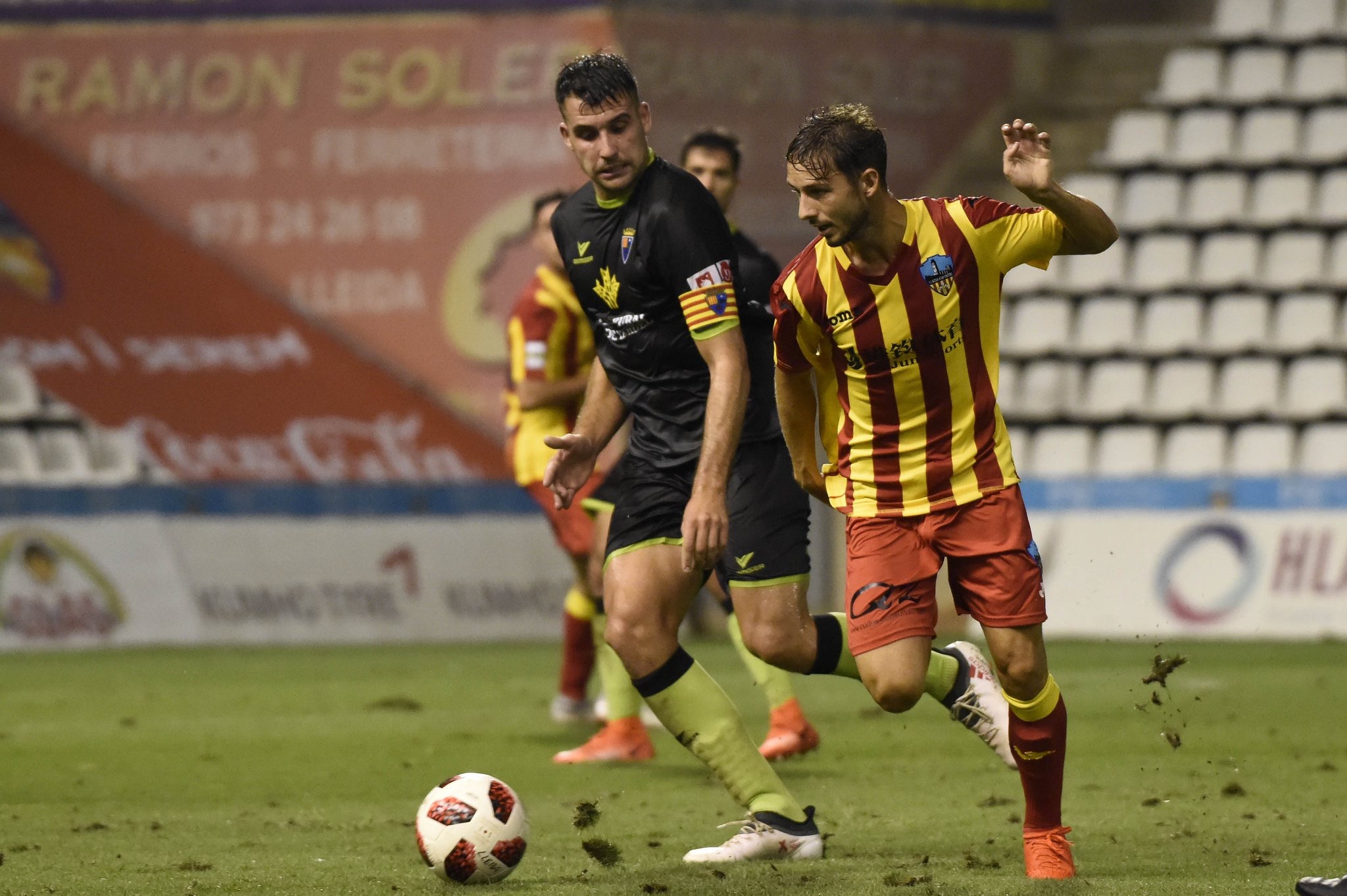 8B71693F 3848 449F B05E 920962DE053D