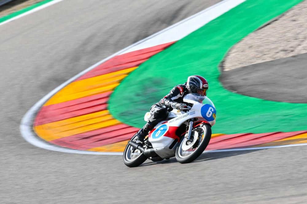 92332765 C403 43E4 A389 DF17A5177DD1