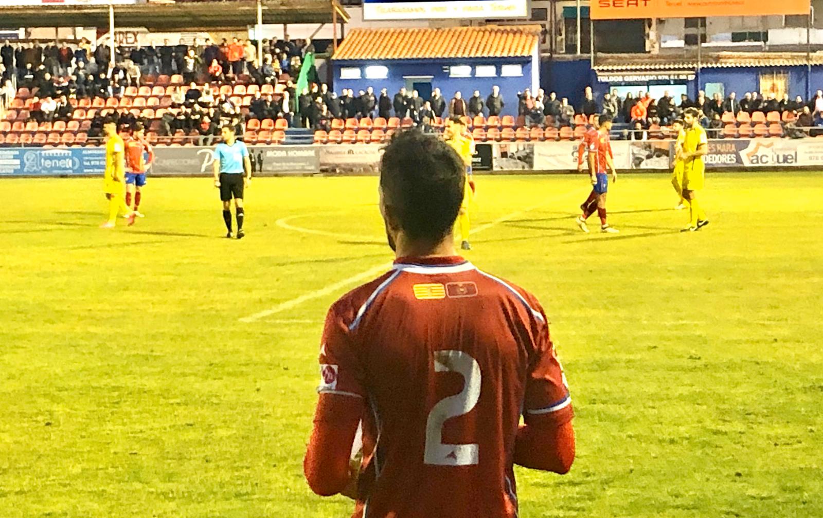 B37C3D01 8E76 411B 8E35 D8CE226DDBA7