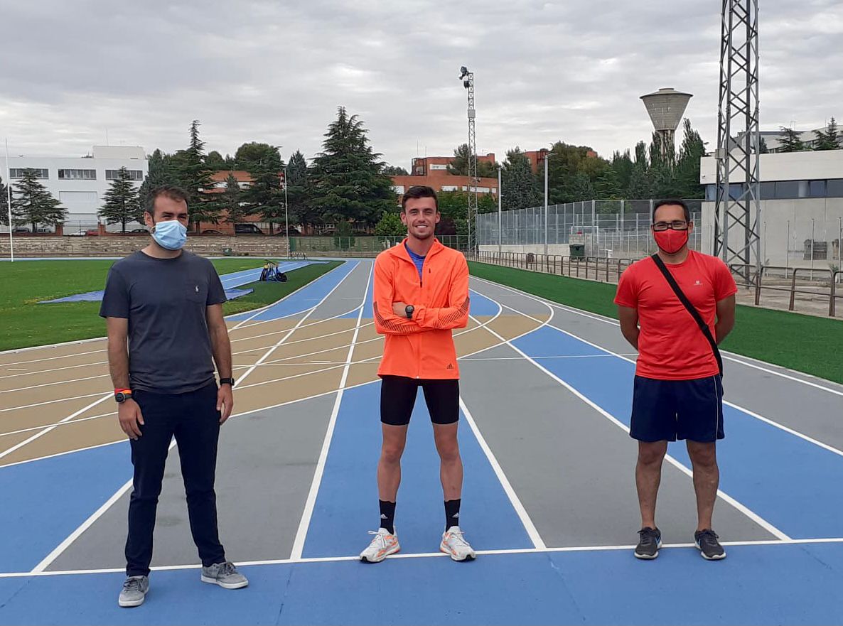 B56DAEAF 05D7 4EE9 A25B 302F7DB387C9