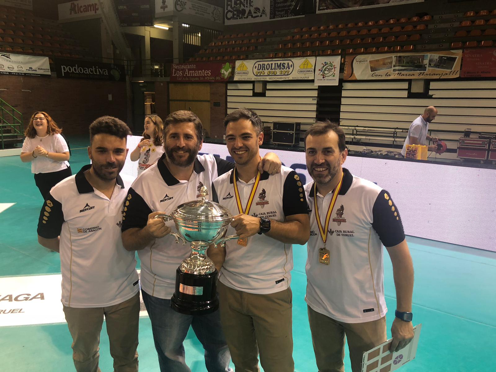 C0B228F5 258B 49C1 97D7 BA999579E0F8