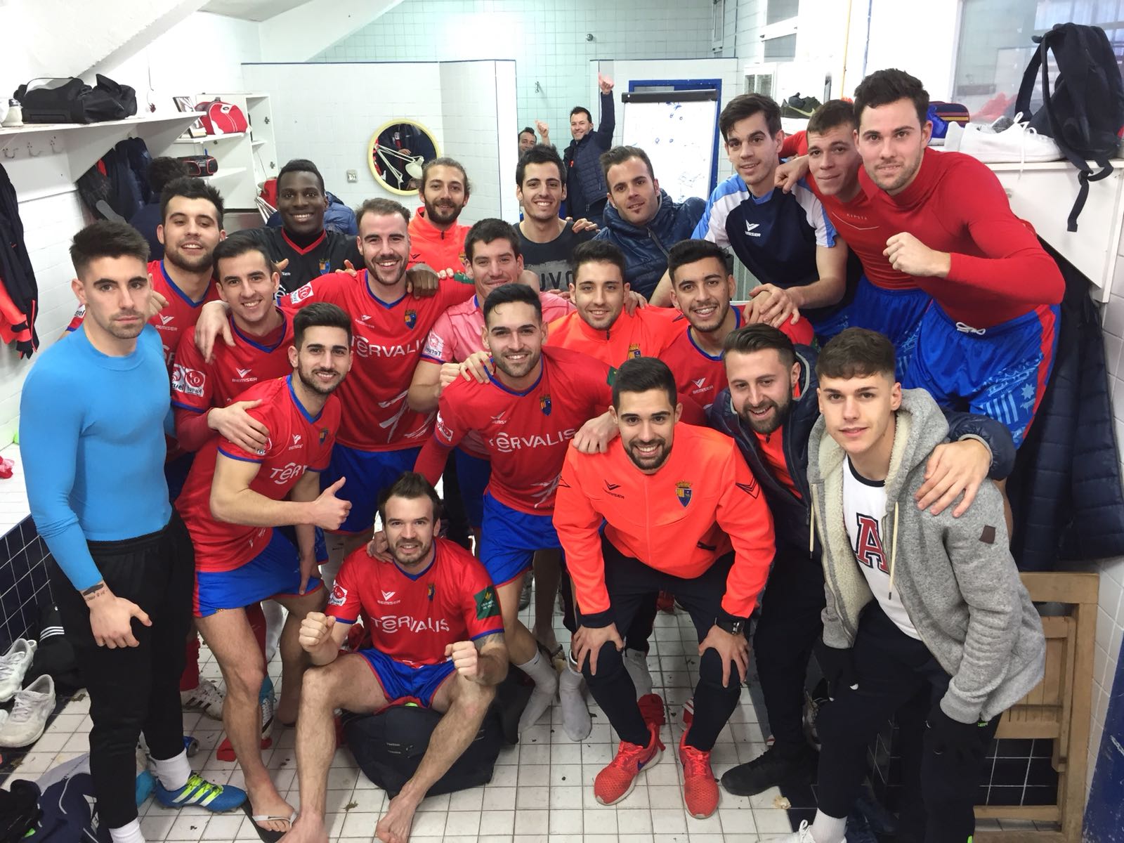 C84E8ED9 9688 432F 807B 5B9F4CDF2A91