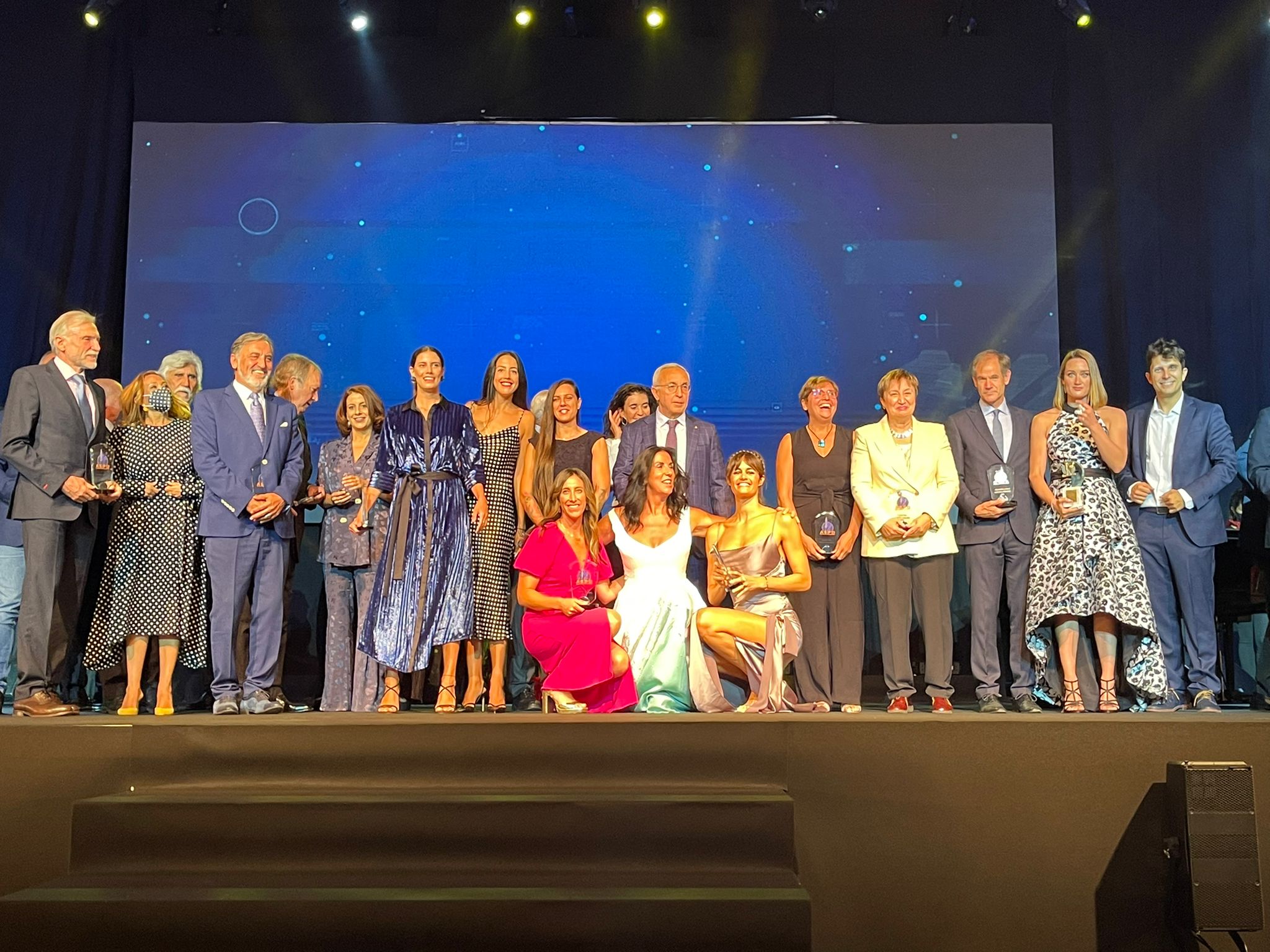 D8981597 01DE 4E74 A5B0 30C650C0247D