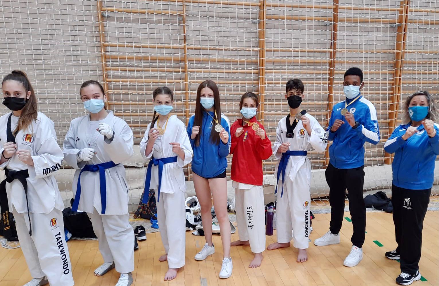 DB85F1D8 B7C3 4EF0 8F0F 58DD477F1B5A