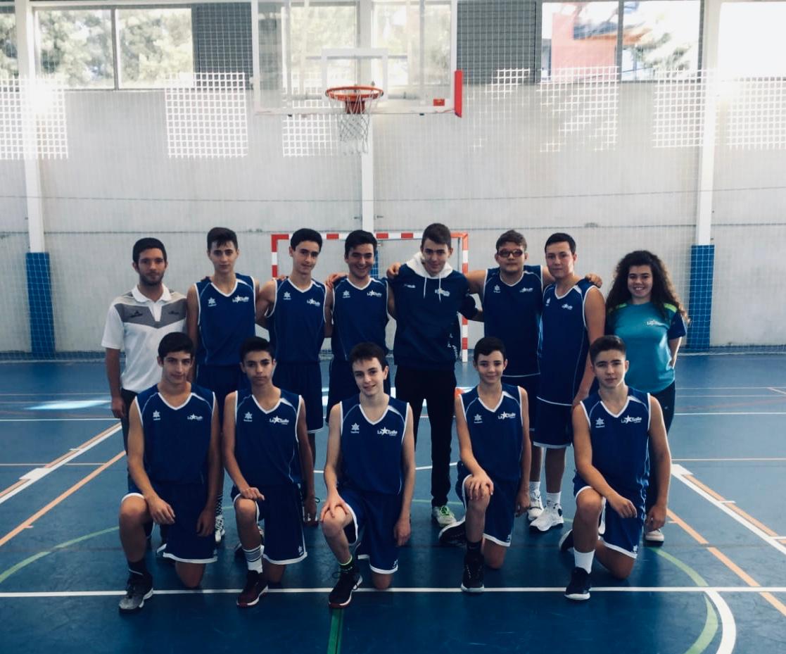 E9C100EB BB8E 404B B927 29AA796B4AC7