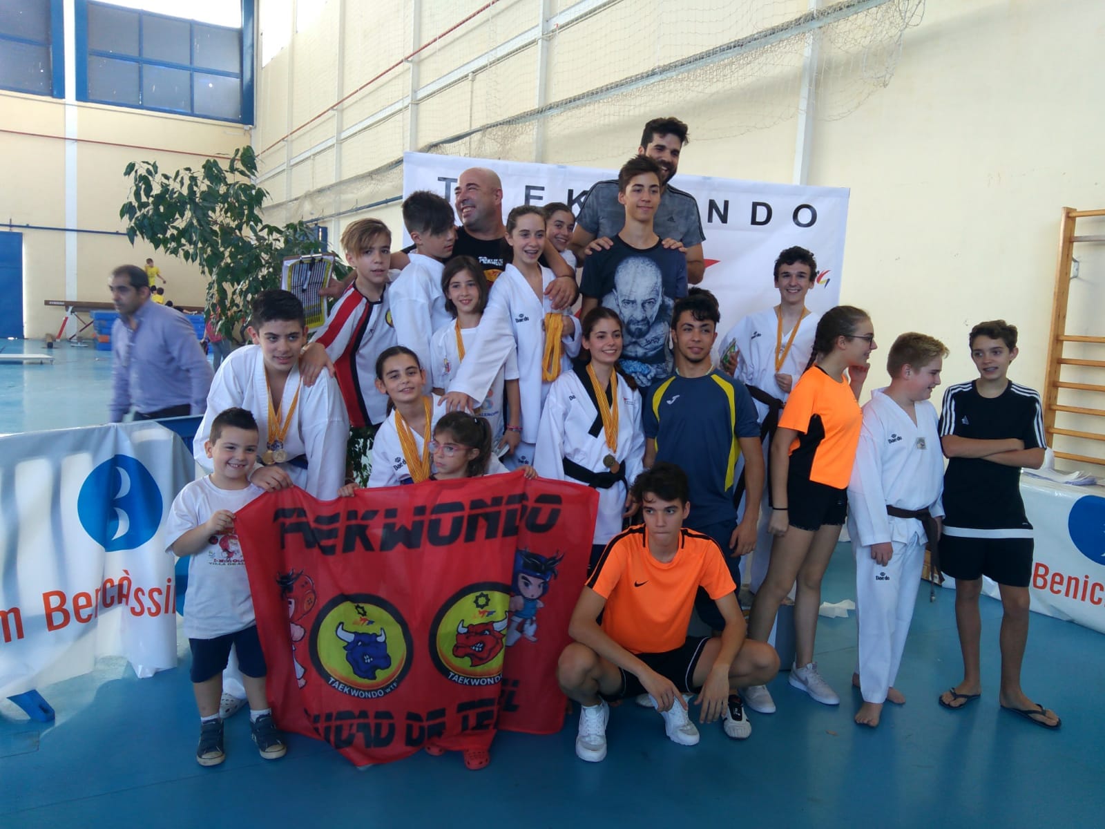 E9CF51EA A9BB 4A05 BDAC 0049CE17A628