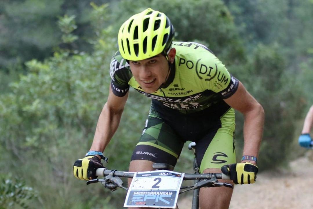 F4DA59FF E740 4E10 AACE D06885AB4076