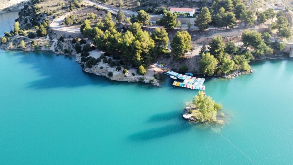 F9C22E8B 1049 40F4 A2D8 489F1E918A82