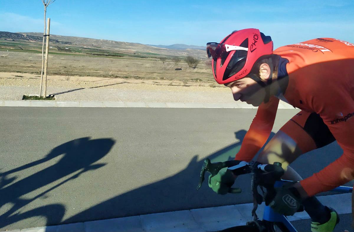 FA99C946 41F0 4100 BC2E 8CA63CE96D3E