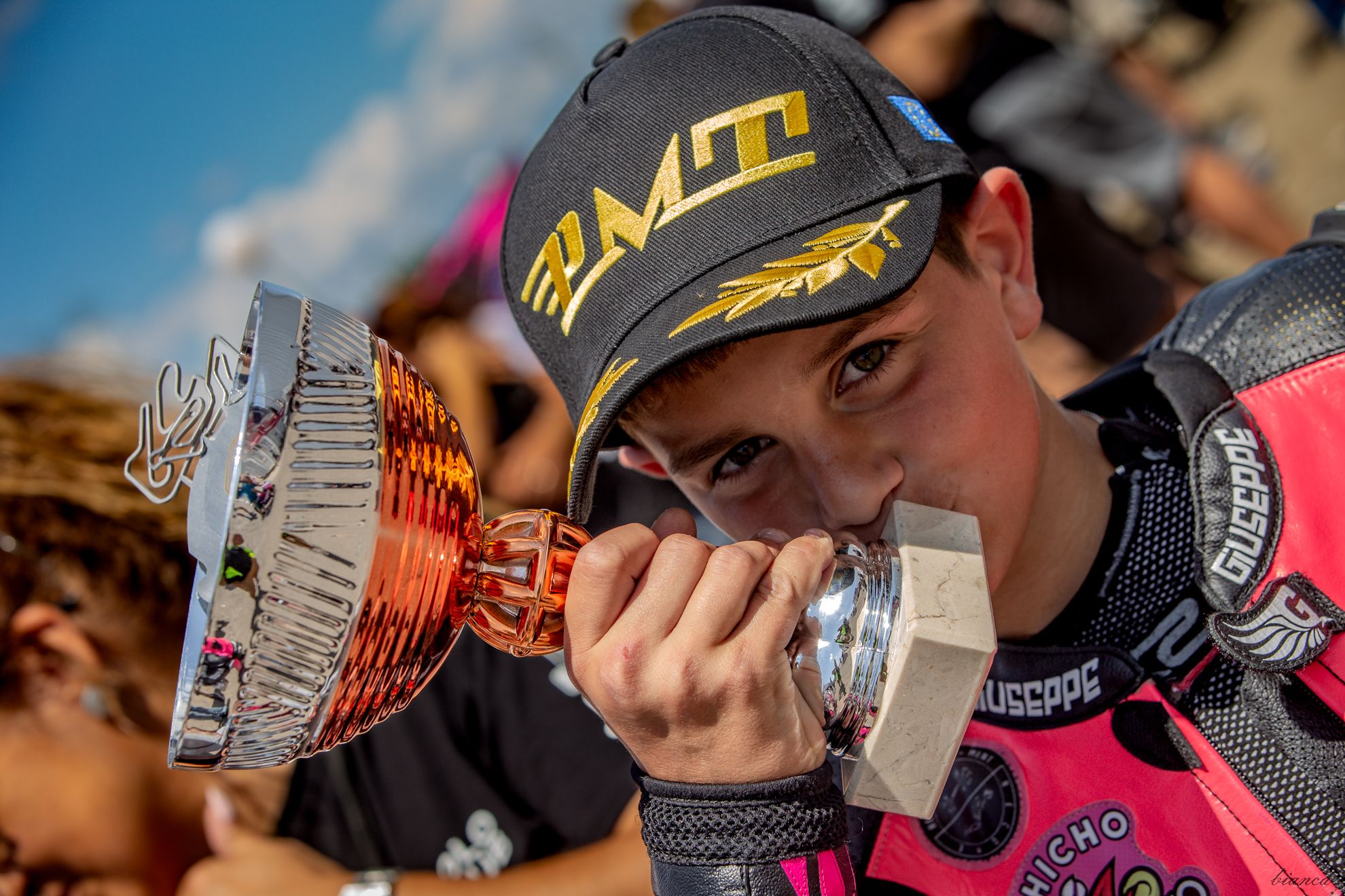 81a9734c 90a6 48a3 858a 6e29ef77ca20