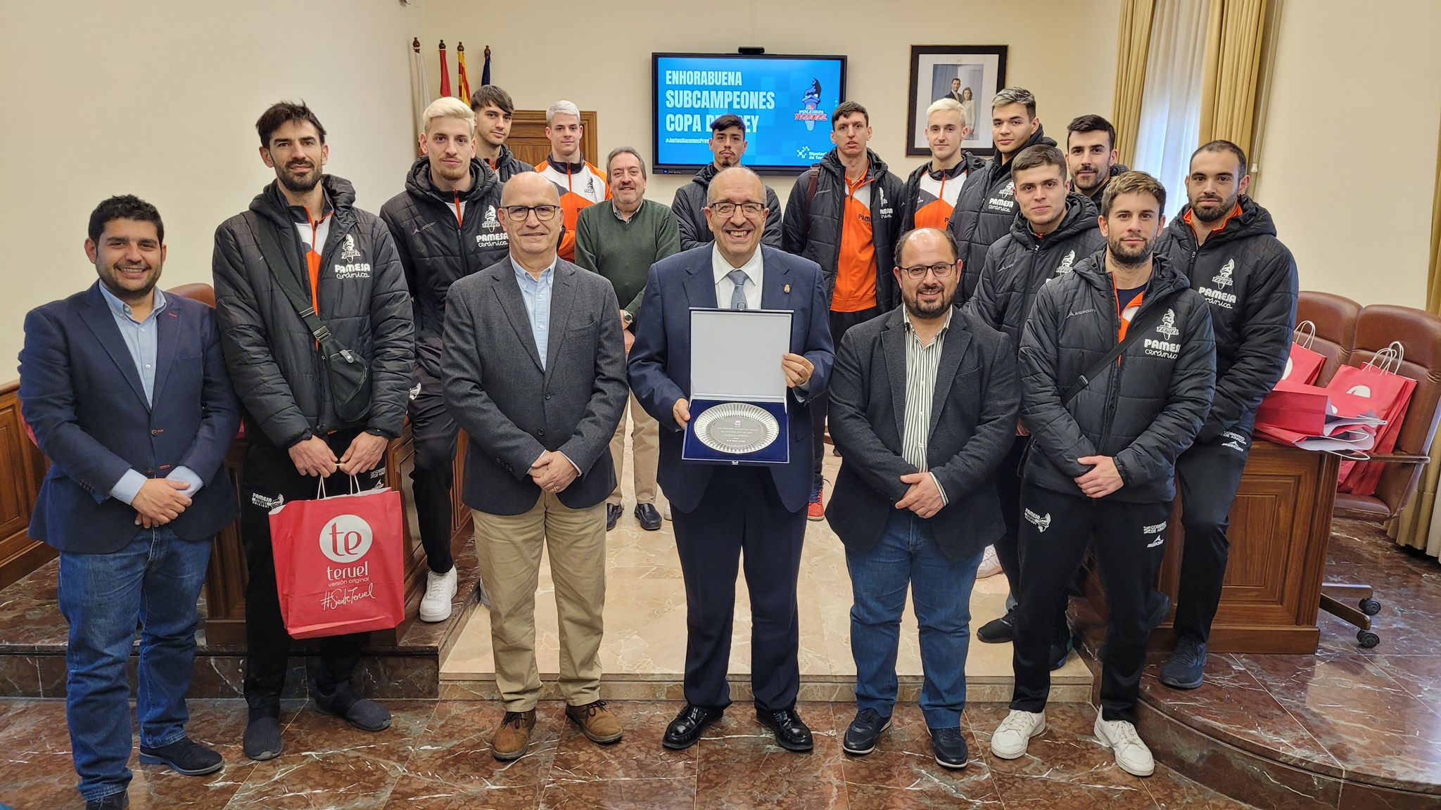 87565CD5 E32C 44D7 9F85 585996B0B8C1