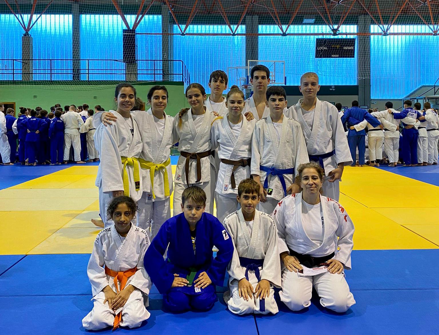 b5f4e34a 6f37 43f4 b4a6 6ae4f7ab8445